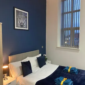 1bed 1bath Pent-apartment Apartment